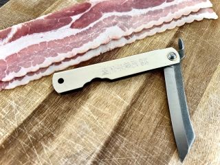 Japonský zavírací nůž HIGONOKAMI vrstvená ocel SK-5 rukojeť s chromovým povrchem délka čepele 6,8 cm...